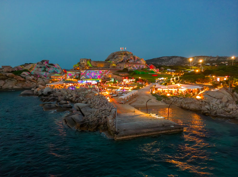 Phi Beach Announces Open Air Summer Line ups in Dream Location on Sardinia’s Costa Smeralda