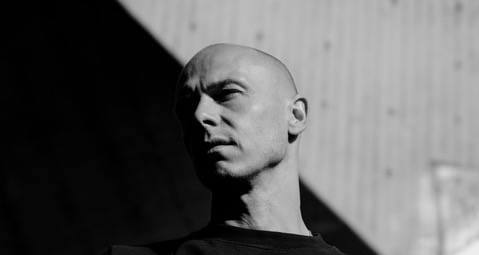 Recondite continues his Indifferent Series with the brooding new single Dust