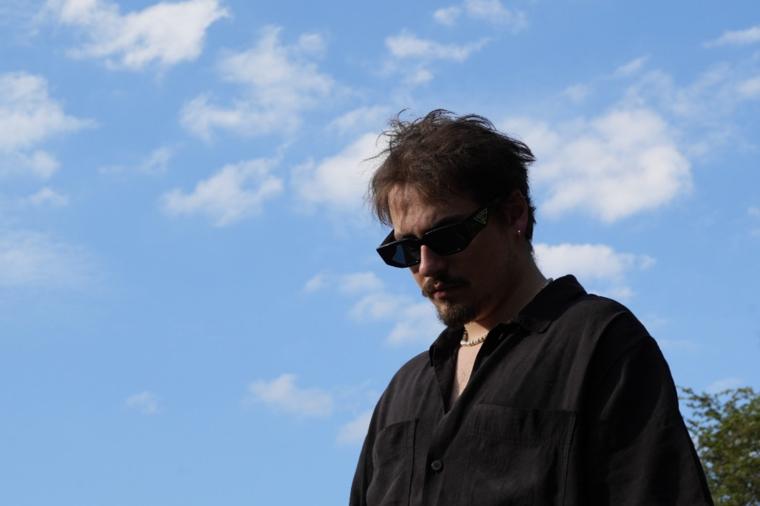 REYUS Announces Multi-Genre Debut Album ‘I’m Listening’ With First Single ‘Around You (Ft. Alyssa Thomas)’